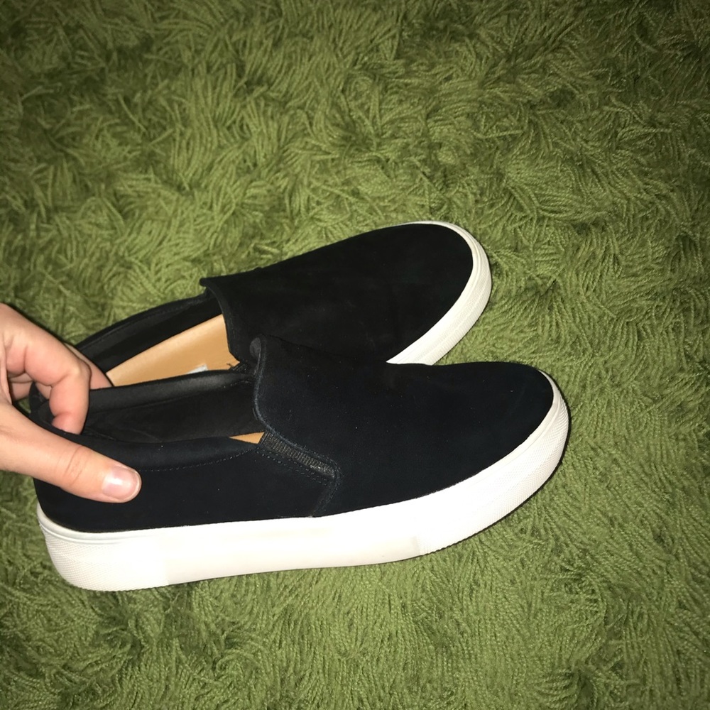 Steve Madden slip ons